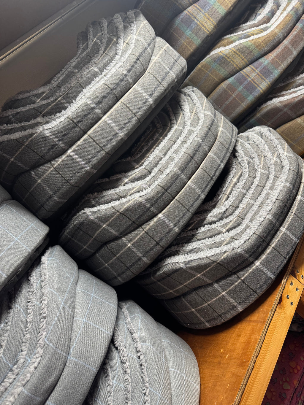 Oval Comfort Dog Beds