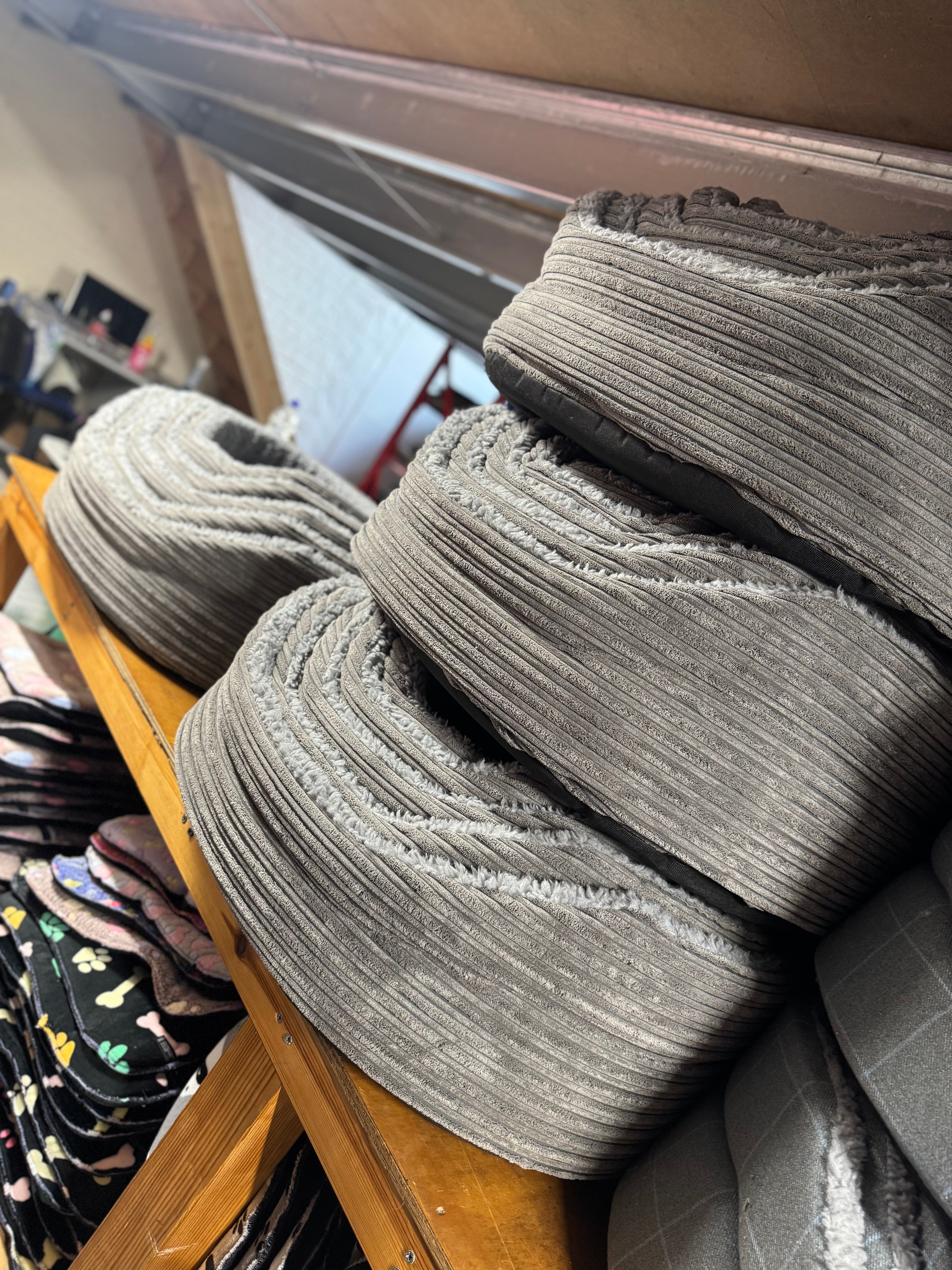 Oval Comfort Dog Beds